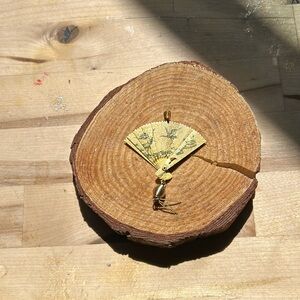 Beautiful gold fan pendant